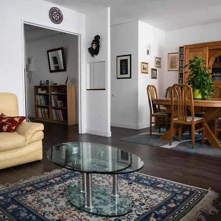 Hostnfly - Bright Designer Near Montmartre Appartamento